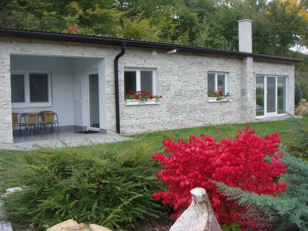 Apartman Kurdejov Hustopeče Exterior foto